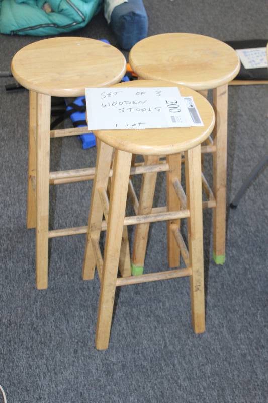 lot 200 image: Lot of (3) Wood Bar Stools