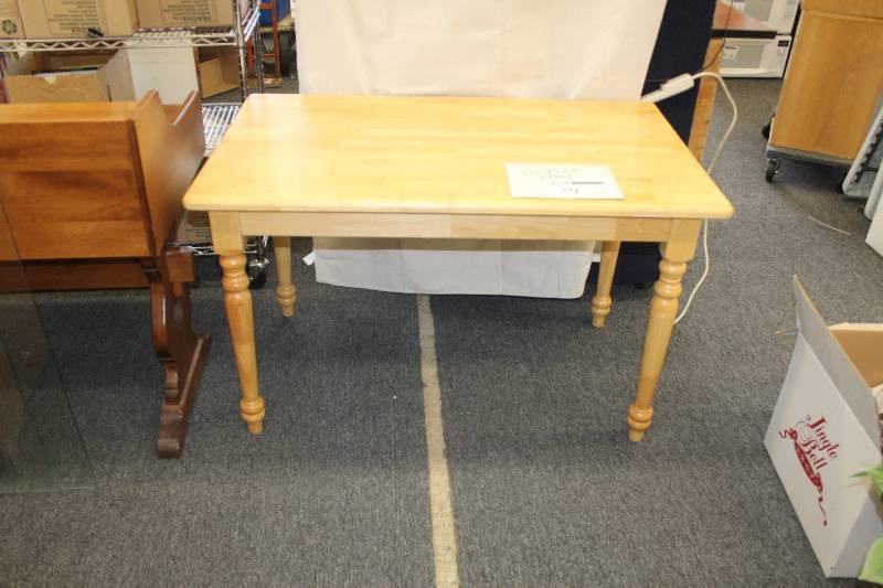 lot 29 image: Wood Table