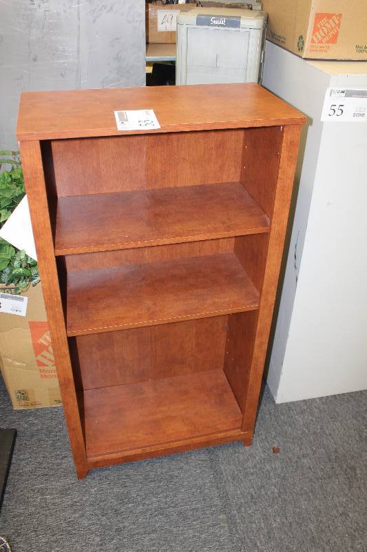 lot 53 image: Wood 3-Shelf Bookcase
