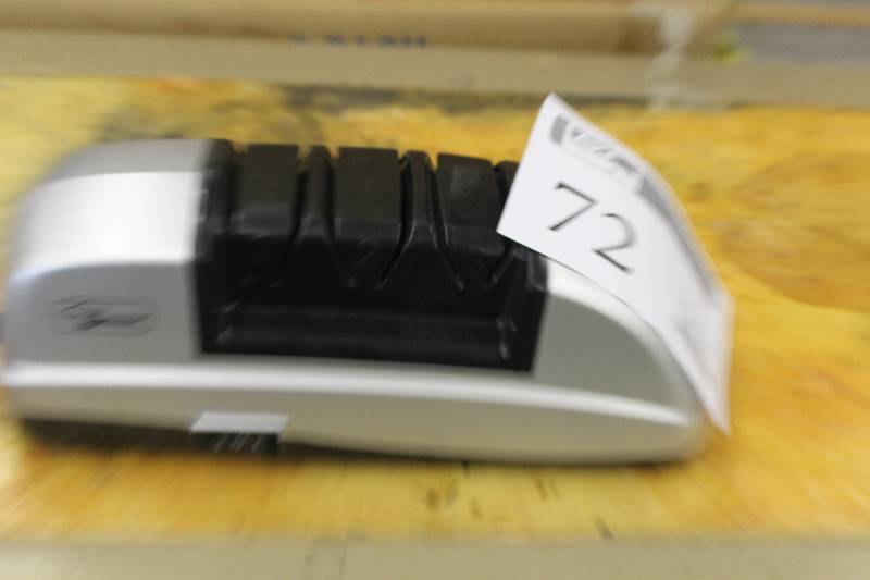 lot 72 image: Savoureux Knife Sharpener