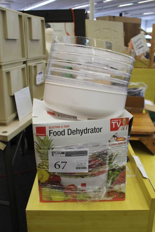lot 67 image: Ronco Electric 5-Tray Food Dehydrator