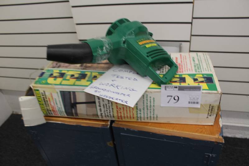 lot 79 image: Weed Eater Groundsweeper