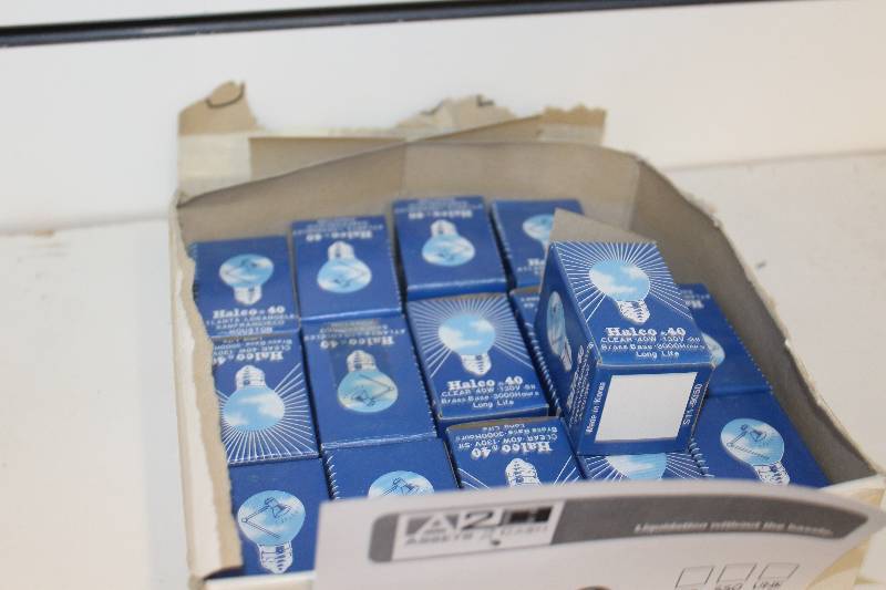 lot 109 image: Box Lot of Halco 40W Clear Brass Base 3000 Hours Long Life Bulbs