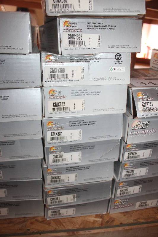 lot 35 image: Lot of (9) Parts Master Ceramic Disc Brake Pads New In Box Includes CMX1326, CMX1308, CMX882, CMX881