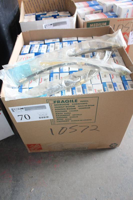 lot 70 image: Lot of (Approximately 100) Ford, Raybestos Brake Parts New In Box Includes F2UZ-2282-A, H5636, H5634, H5677A, H5605, H5593, H5637, H5544A, H5637, H5587, H5632, H5640, H5630A, H5626