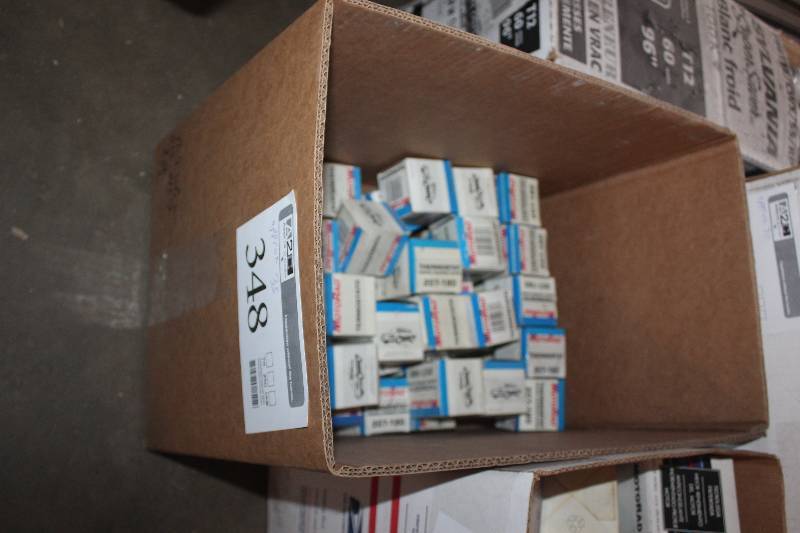 lot 348 image: Lot of (Approximately 35) Motorad Thermostat New In Box Includes 207-180