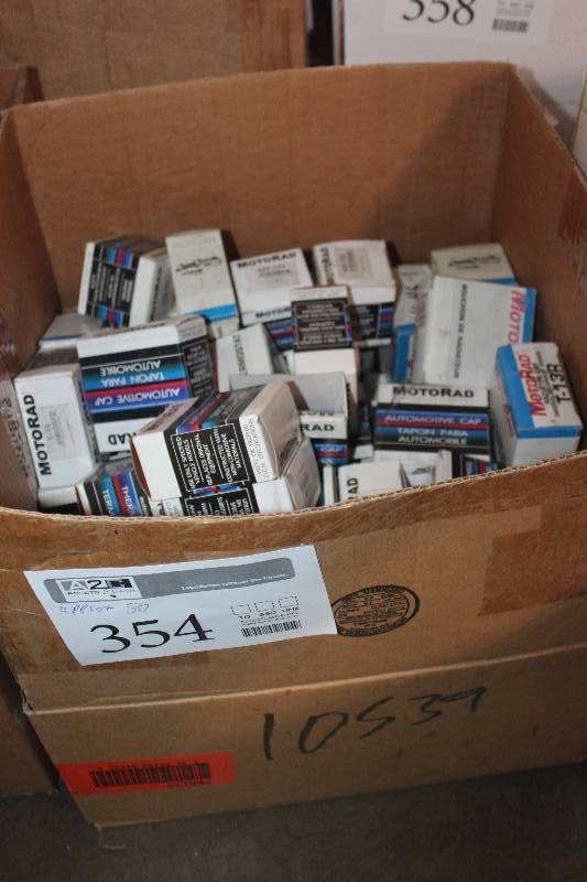 lot 354 image: Lot of (Approximately 50) Thermostat New In Box Includes T-13R, 420-195, T-16