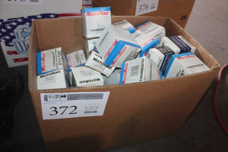 lot 372 image: Lot of (Approximately 30) Motorad Thermostat New In Box Includes 211-195, 456-187, T-16R
