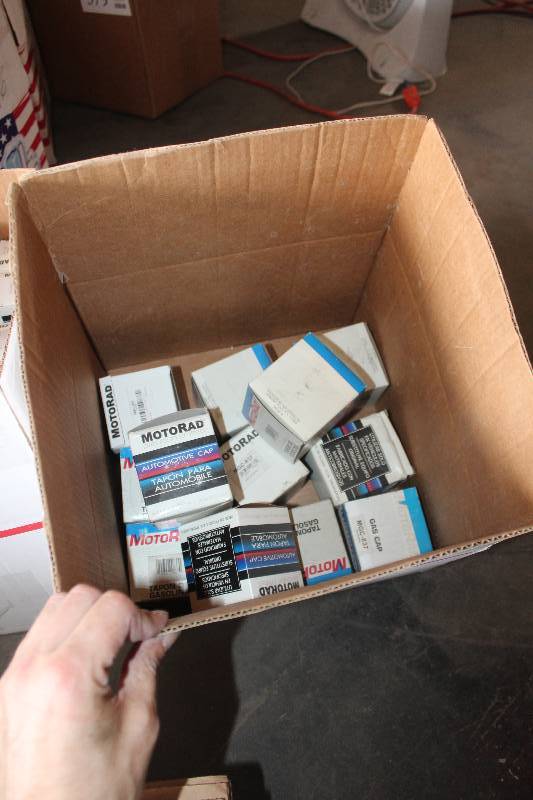 lot 385 image: Lot of (Approximately 10) Motorad Gas Cap New In Box Includes MGC-837,