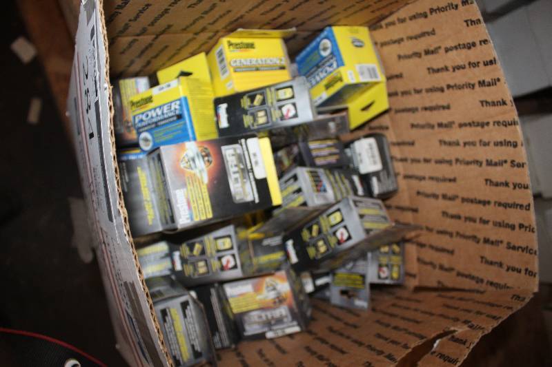lot 284 image: Lot of (Approximately 30) Prestone Thermostat New In Box Includes 354-190, 778-195, 793-195