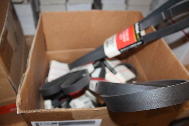 lot 308 image: Lot of (Approximately 20) Diehard Premium V-Ribbed Belts New In Box Includes 975K7, 538K6, 390K4, 370K4, 350K4