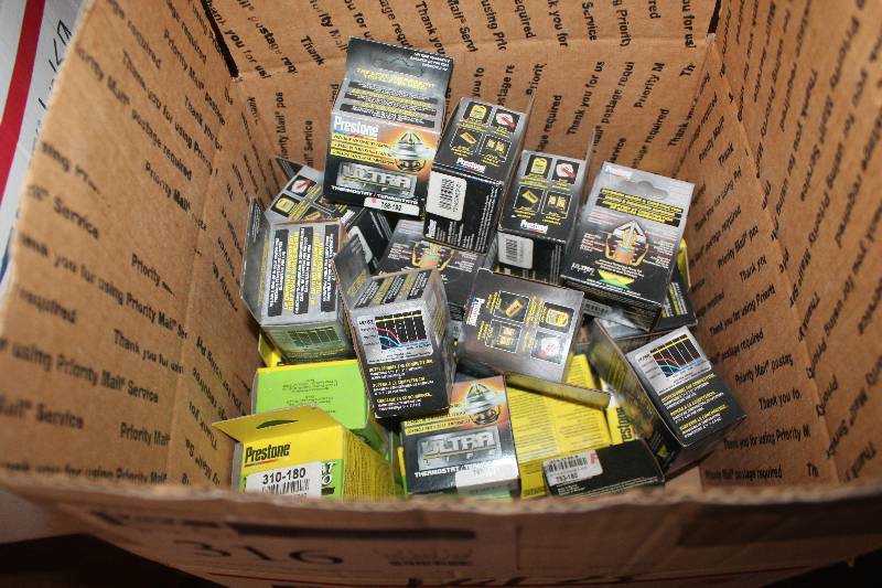 lot 316 image: Lot of (Approximately 20) Prestone Thermostat New In Box Includes 756-192, 762-180, 310-180, 787-160