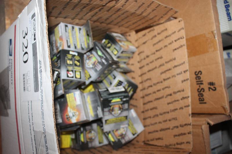 lot 320 image: Lot of (Approximately 30) Prestone Thermostat New In Box Includes 753-180, 755-180, 762-180, 757-192, 793-195