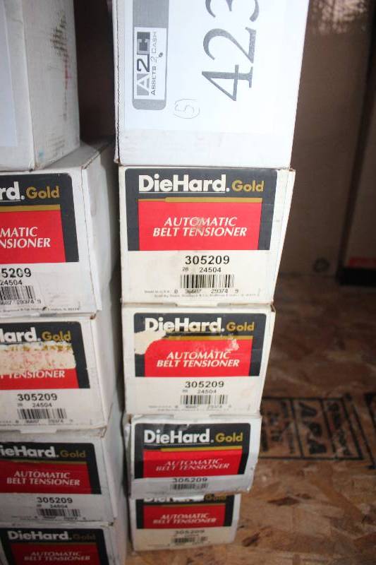 lot 423 image: Lot of (5) Diehard Automatic Belt Tensioner New In Box Includes 305209