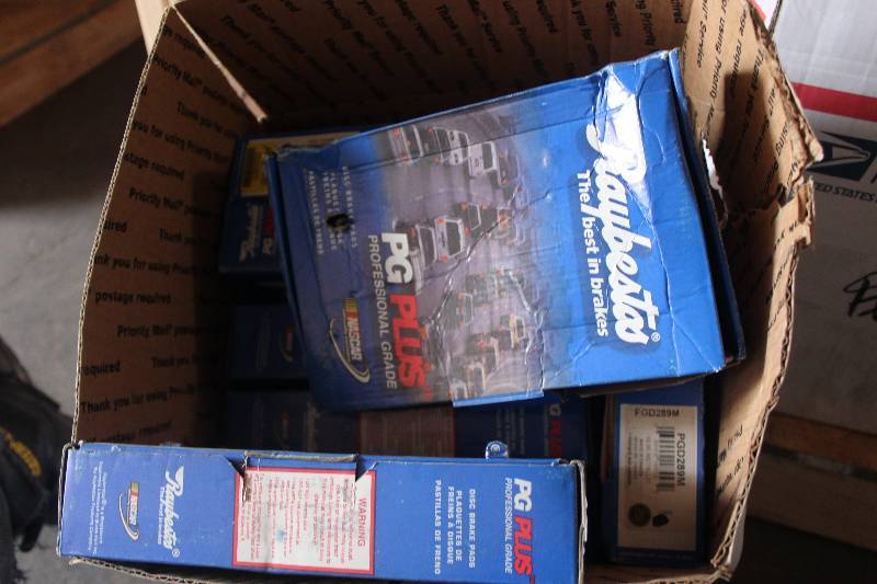 lot 438 image: Lot of (Approximately 10) Raybestos Disc Brake Pads New In Box Includes PGD289M, PGD273M