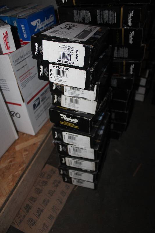 lot 498 image: Lot of (12) Raybestos Disc Brake Pads New In Box Includes ATD610C, ATD627C