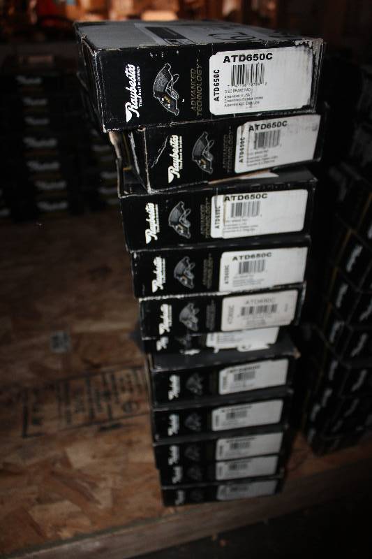lot 462 image: Lot of (11) Raybestos Disc Brake Pads New In Box Includes ATD650C