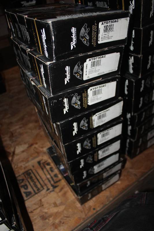lot 466 image: Lot of (10) Raybestos Disc Brake Pads New In Box Includes ATD730AC