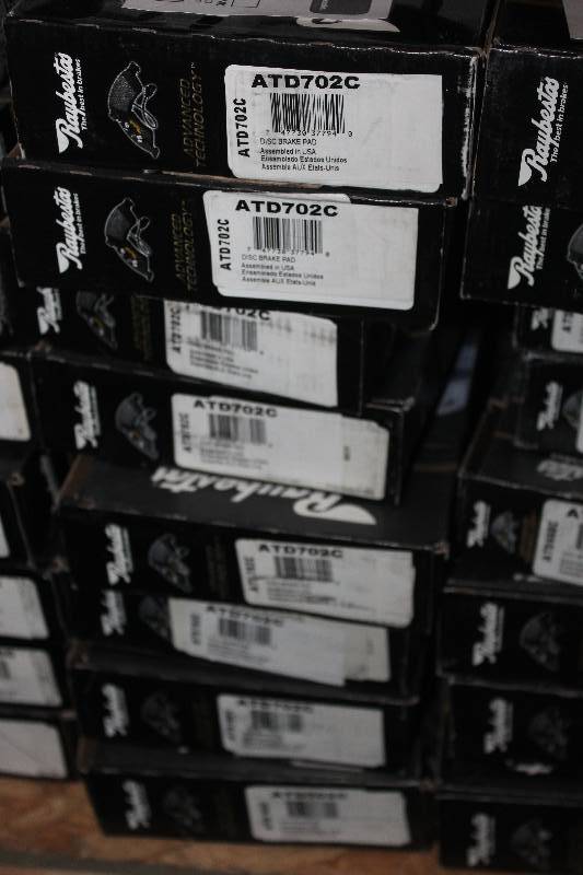 lot 489 image: Lot of (8) Raybestos Disc Brake Pads New In Box Includes ATD702C