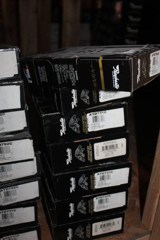 lot 481 image: Lot of (7) Raybestos Disc Brake Pads New In Box Includes ATD731C