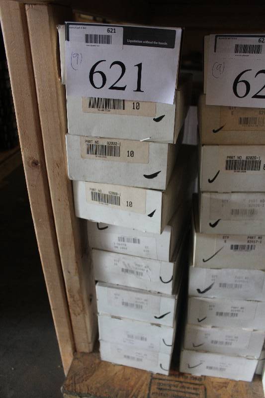 lot 621 image: Lot of (9) Automotive Parts 10-Count New In Box Includes 82001-1