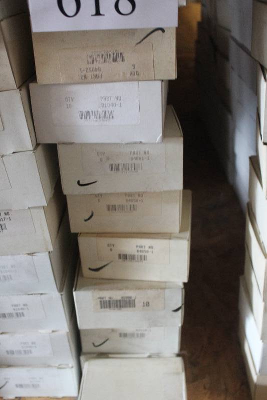 lot 618 image: Lot of (10) Automotive Parts 6,10-Count New In Box Includes 81040-1, 84052-1, 84001-1, 84050-1, 82000-1, 82010-1