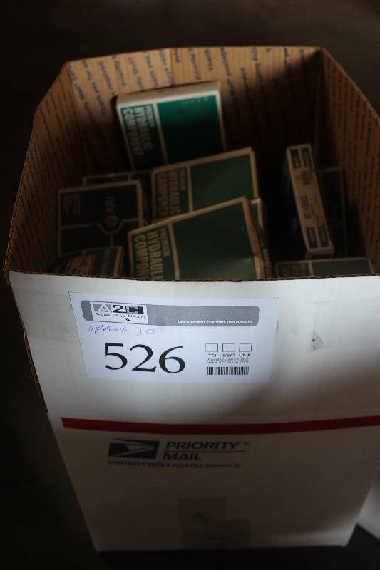 lot 526 image: Lot of (Approximately 30) ARI Hydraulic Parts New In Box Includes 87-04020, 87-10002