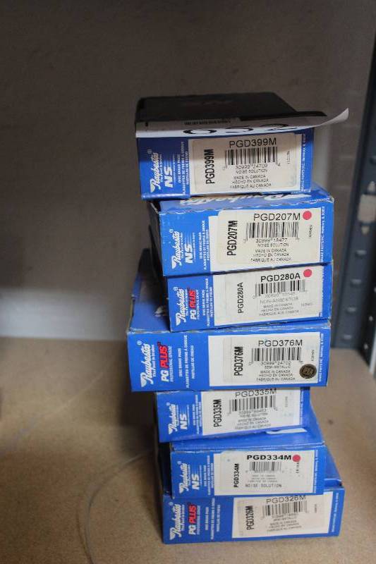lot 652 image: Lot of (7) Raybestos PG Plus Disc Brake Pads New In Box Includes PGD399M, PGD207M, PGD280A, PGD376M, PGD335M, PGD334M, PGD326M