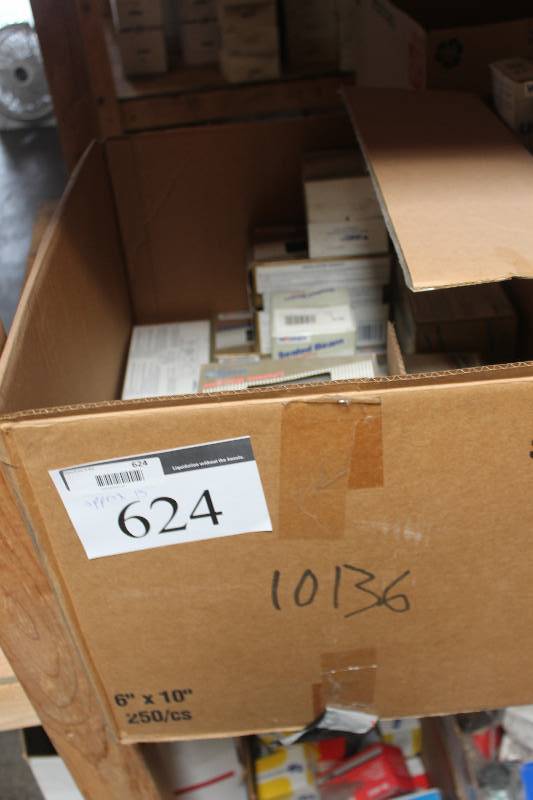 lot 624 image: Lot of (Approximately 15) Wagner Sealed Beam Off Road Lighting, Halogen Gold Lifetime Warranty High Beam Headlamp New In Box Includes PP