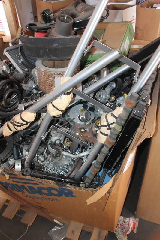 lot 744 image: Box Lot of Miscellaneous Car Parts