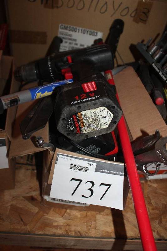 lot 737 image: Lot of Tools