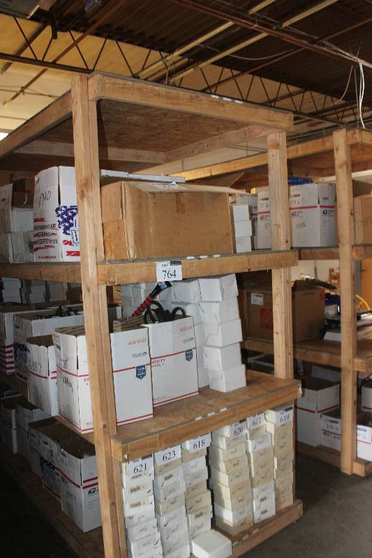 lot 764 image: Lot of (2) Shelf Units