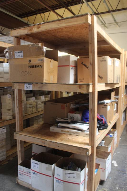lot 762 image: Lot of (2) Shelf Units