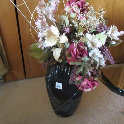 Vase & Flowers