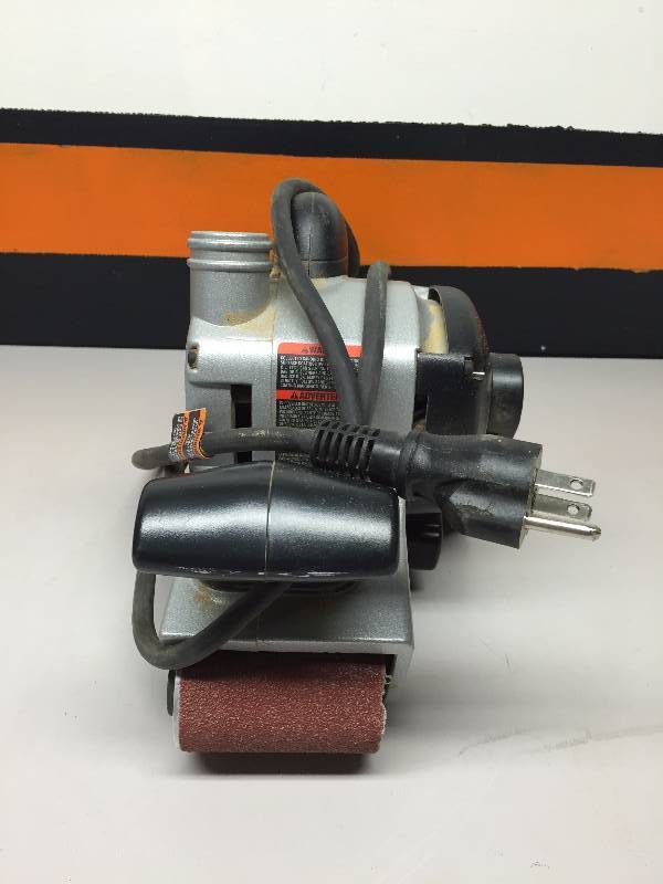 lot 1 image: PORTER CABLE 3 X 21 VARIABLE SPEED BELT SANDER (NEEDS WORK)