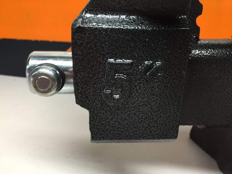 lot 11 image: PRO-GRADE 5 VISE 9 (SWIVEL LOCK IS MISSING)