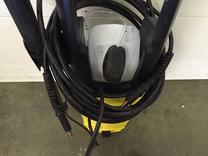 lot 15 image: KARCHER ELECTRIC PRESSURE WASHER 1800 PSI
