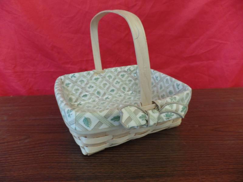 lot 219 image: Longaberger Basket