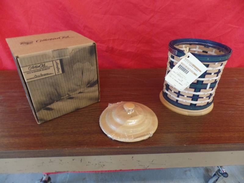 lot 229 image: Longaberger Bakset