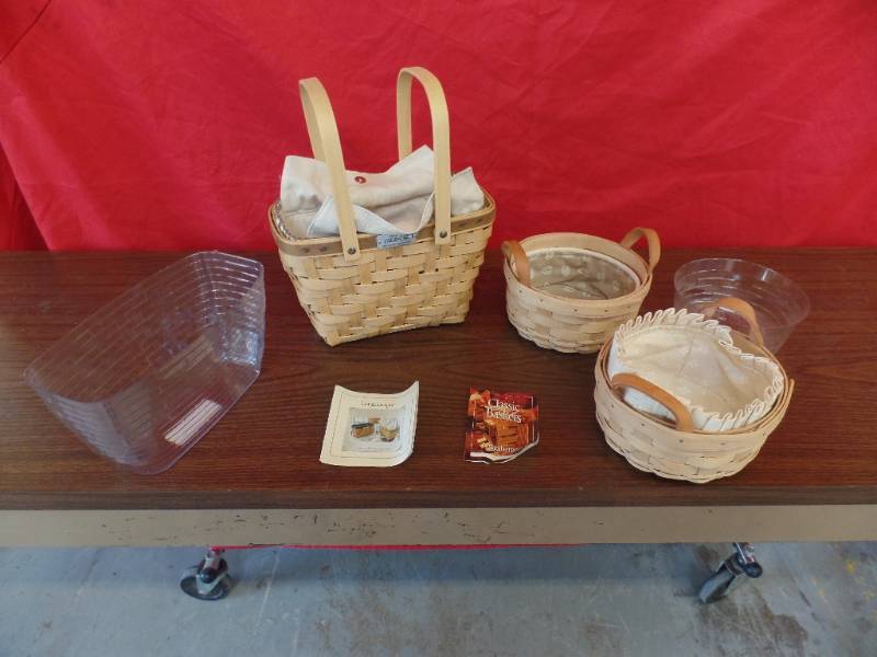 lot 233 image: Longaberger Baskets