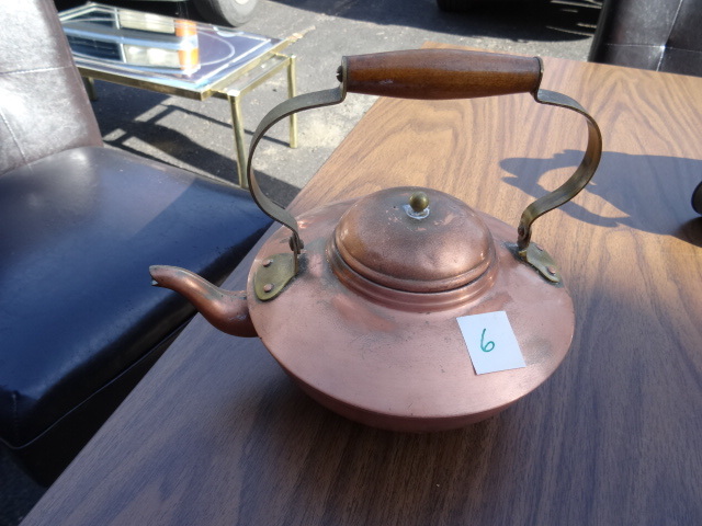 lot 6 image: Copper Tea Pot