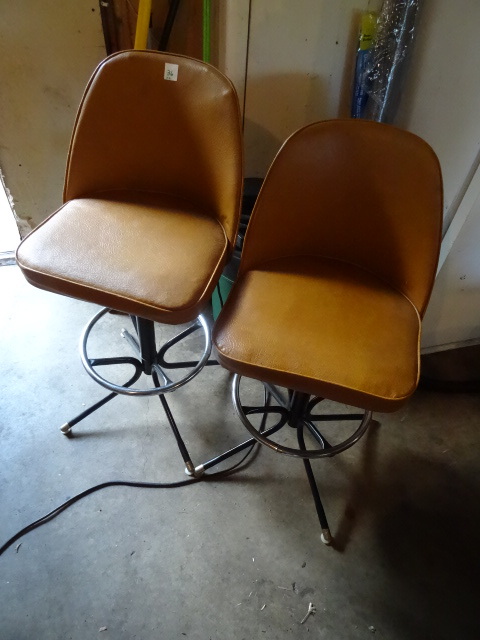 lot 36 image: 2 Vintage Metal Framed Stools Swivel