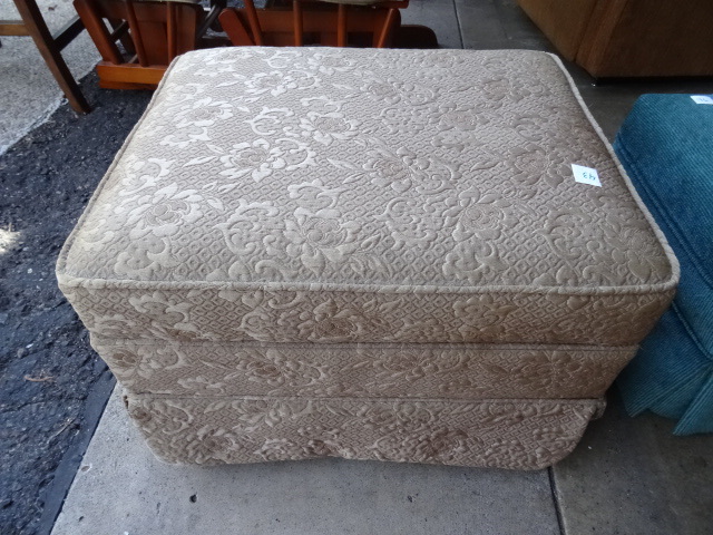 lot 43 image: Vintage Cushioned Foot Stool