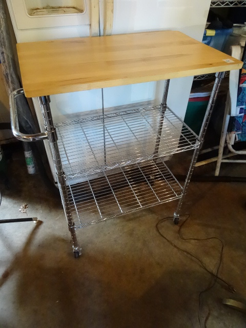 lot 50 image: Wire Shelf Kitchen Cart
