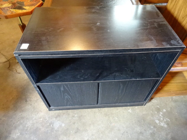 lot 52 image: TV Cabinet With Swivel Top