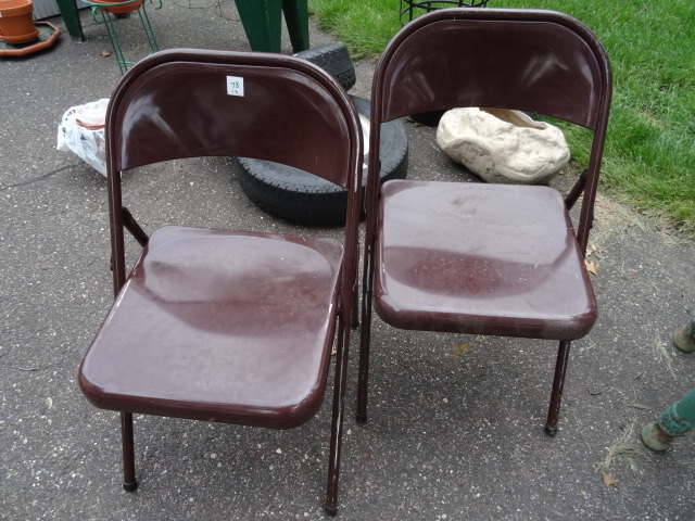 lot 78 image: 2 Metal Folding Chairs