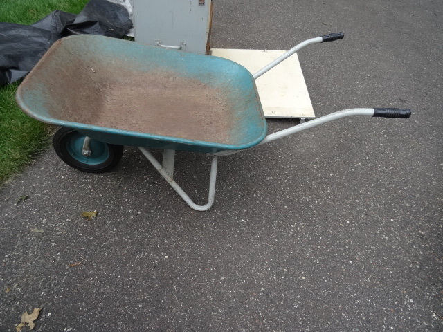 lot 81 image: Vintage Metal Sears Wheel Barrow