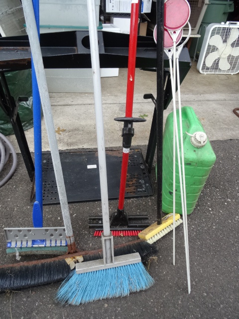 lot 98 image: Misc Brooms and Cleaning Tools,
