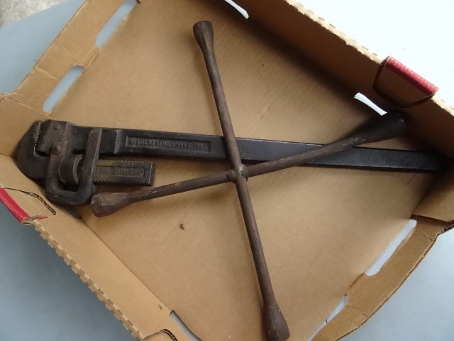 lot 131 image: Vintage 24Pipe Wrench