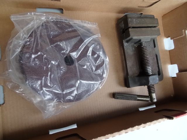 lot 136 image: Drill Press Vise  7 Sanding Discs